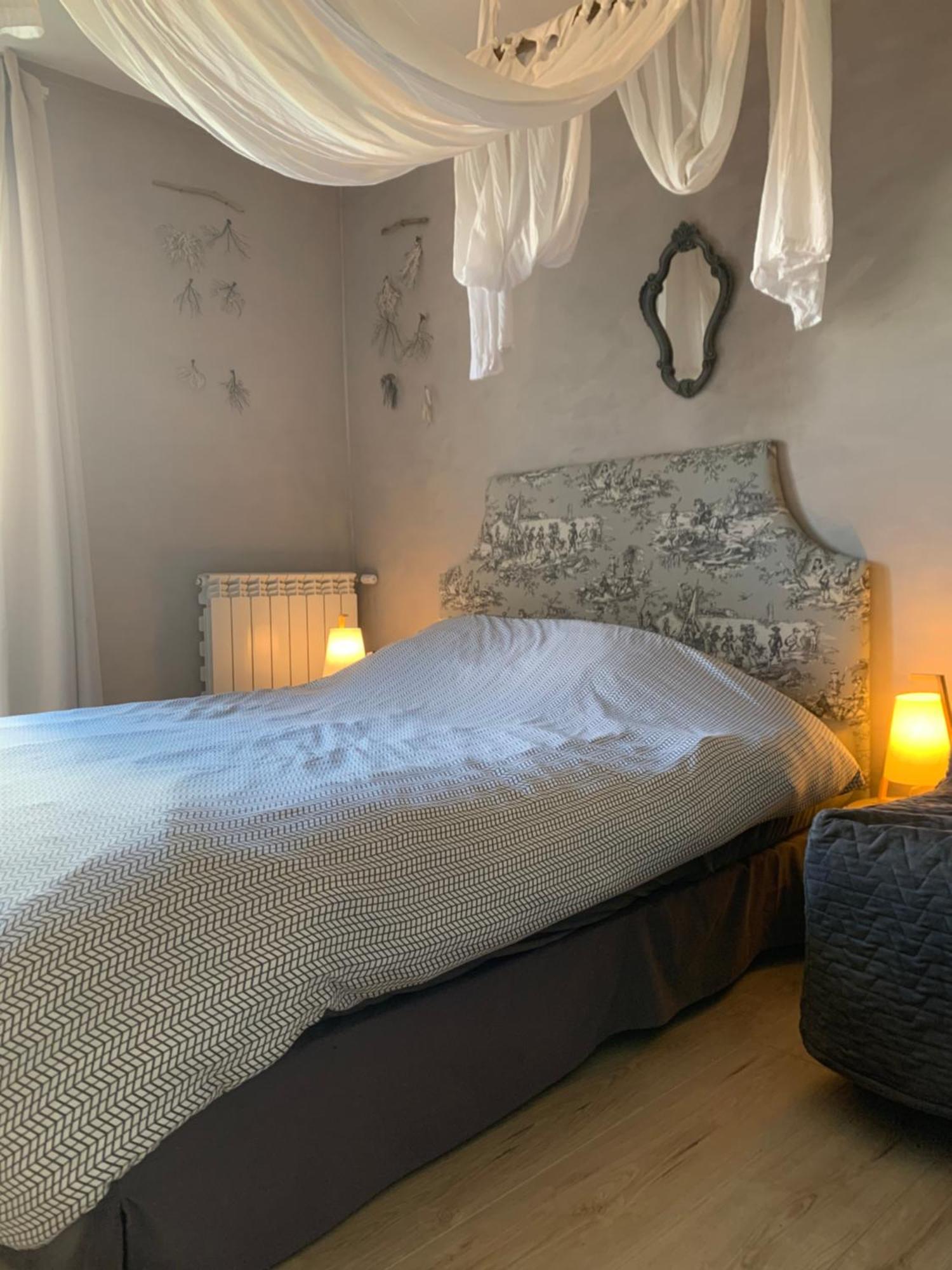 gîte les petits poissons verts et massages La Jarrie Extérieur photo